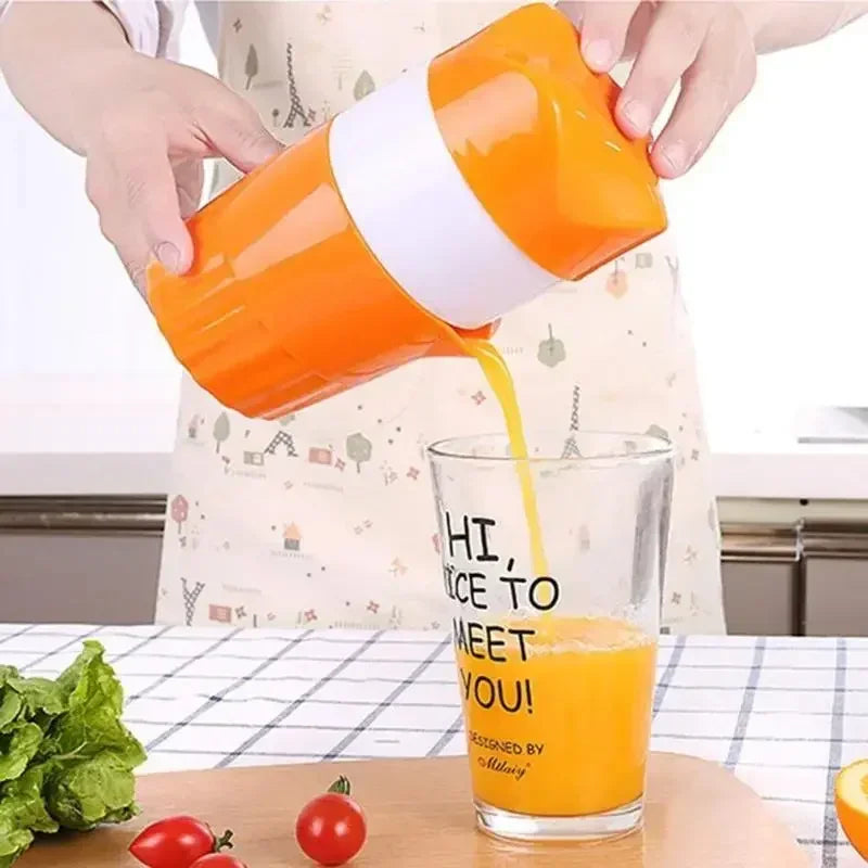 Outdoor Portable Orange Juicer Cup